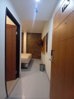 DENZ Express Bintaro, Jakarta, Indonesia