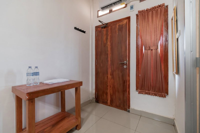 RedDoorz Syariah near Jakabaring Sport City Palembang, Kertapati, Indonesia