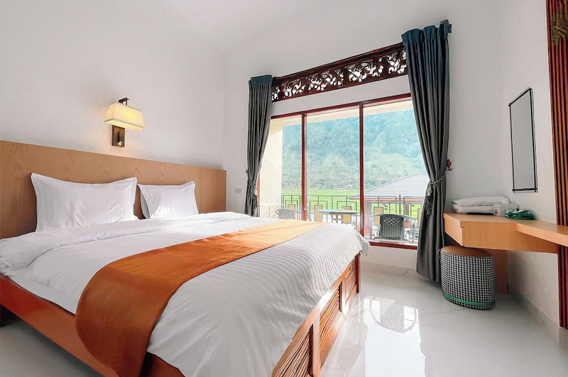 Simangande View & Resto By Helocus, Samosir, Indonesia