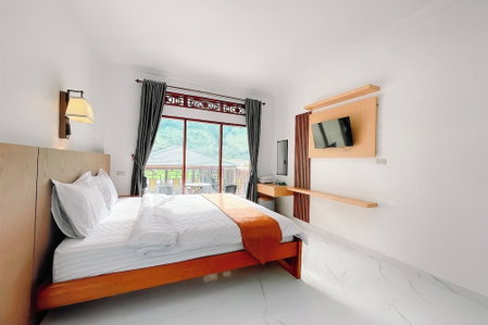 Simangande View & Resto By Helocus, Samosir, Indonesia