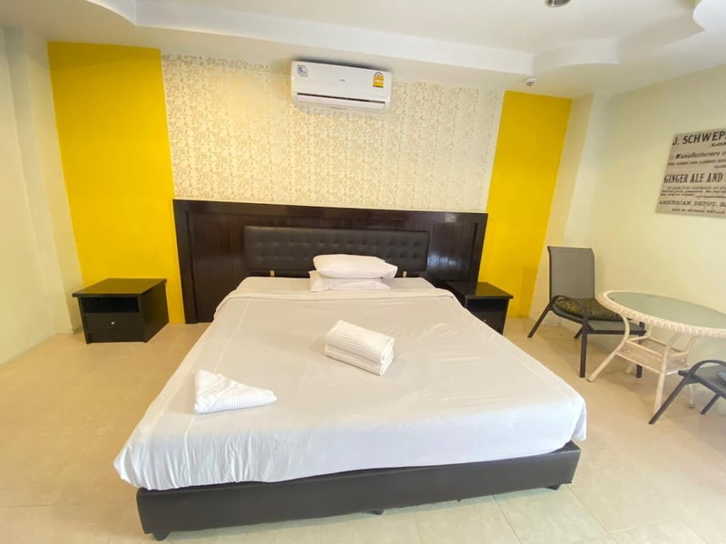 Hill Side Hotel, Patong, Thailand