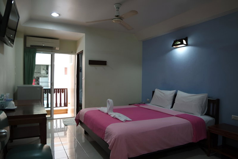 Nikom Court, Bataypora, Thailand