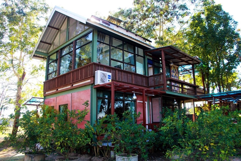 Phu Mi Lum Nao House, Thailand