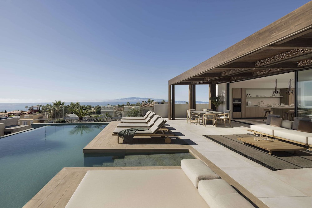 Royal Hideaway Corales Villas, Spain