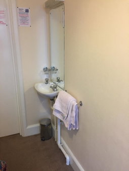 Longfield Guest House, Dover, United Kingdom