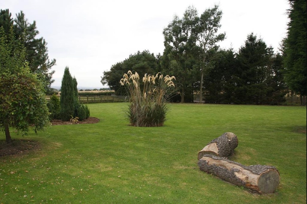 Hotel · Cottage Lea's Country Hotel & Restaurant, Pickering
