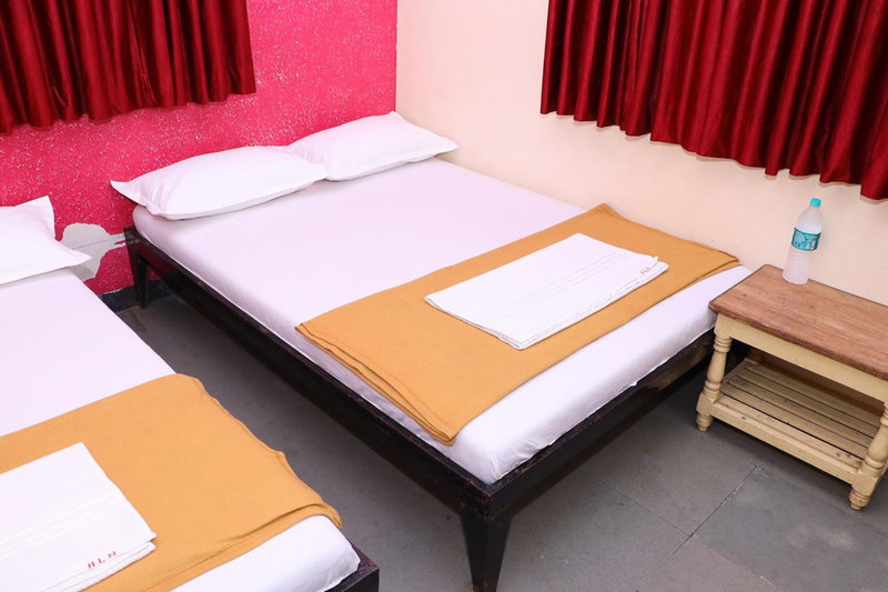 Hotel laxminarayan, Shirdi, India