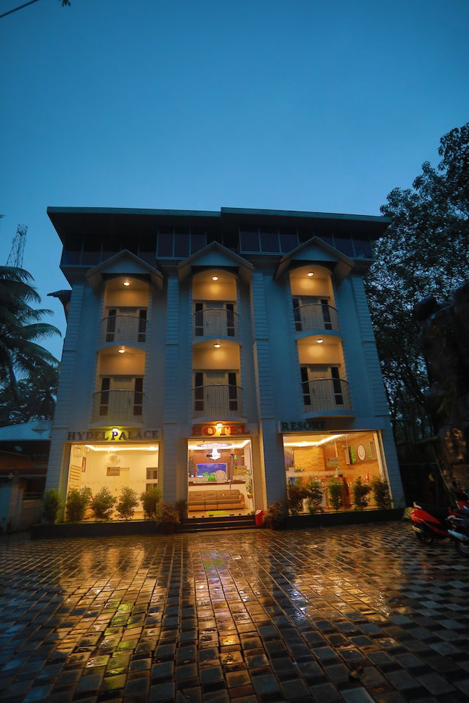 Hotel · Hydel Palace, Chalakudy