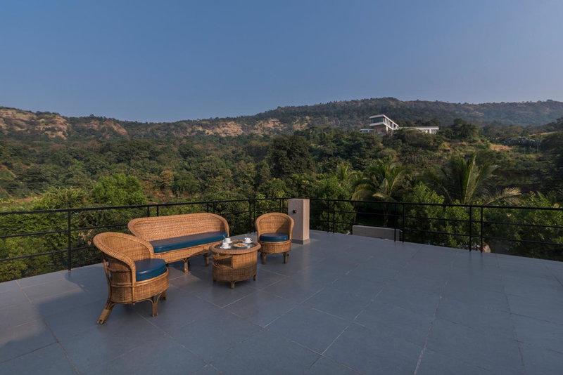 SaffronStays Mountain Aer, Karjat, Karjat, India
