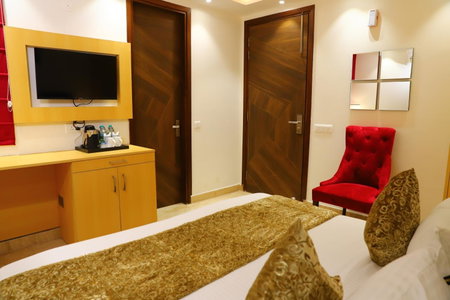 Hotel Malbork Inn Rajouri Garden Delhi - Couple Friendly Local IDs Accepted, New Delhi, India