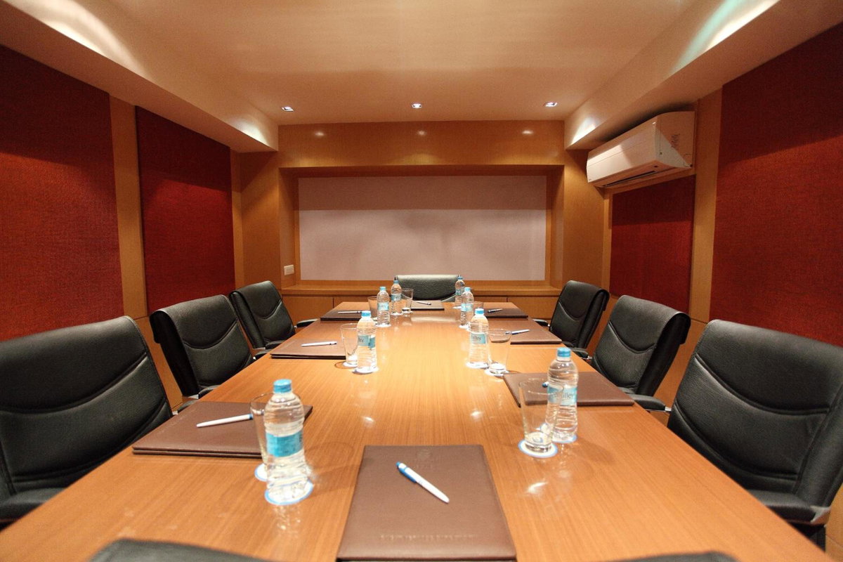 Hotel · Comfort Inn Legacy, Rajkot