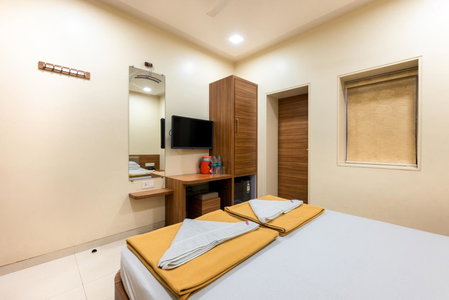 Hotel Balwas, Mumbai, India