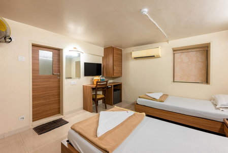 Hotel Balwas, Mumbai, India