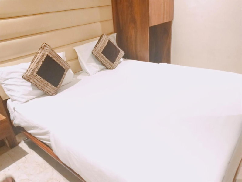 Hotel Adams Inn Near Mumbai Airport, Mumbai, India