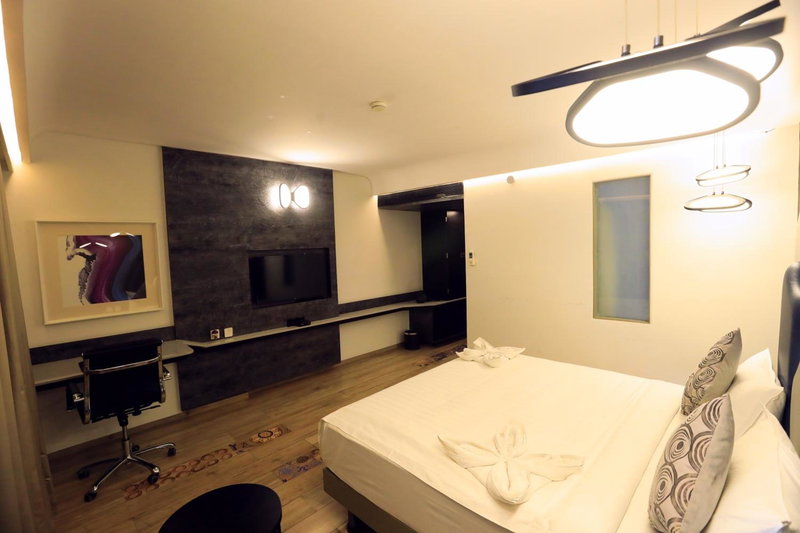 Humming Bird Hotel & Banquet, Anand, India