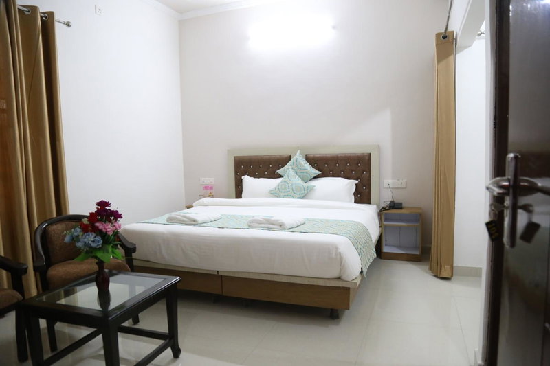 HOTEL YOG TAPOVAN- Rafting Available, Rishīkesh, India