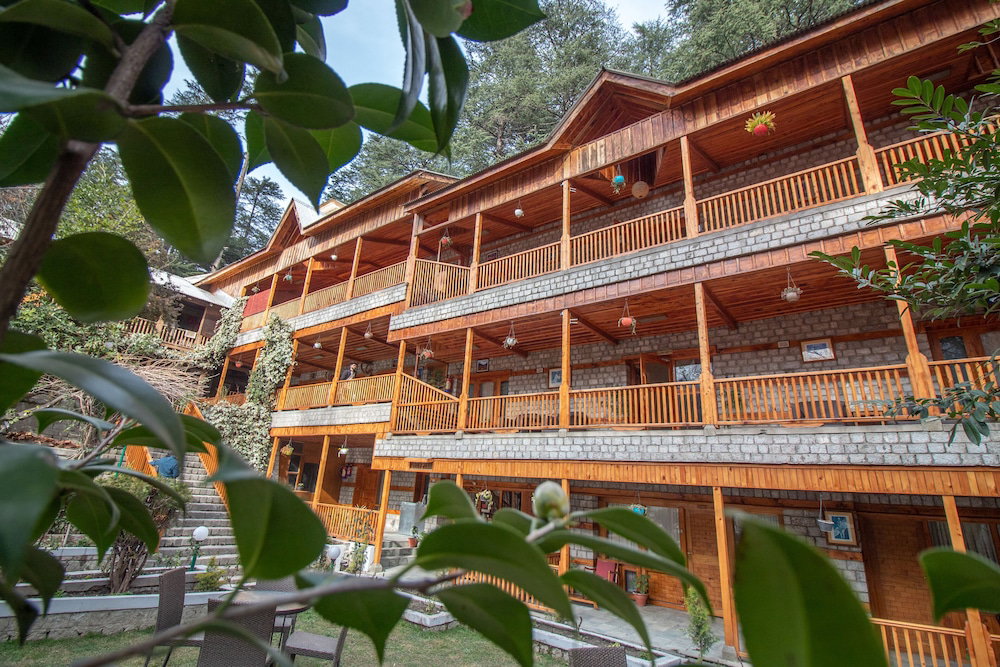 Hotel Negis Mayflower, India