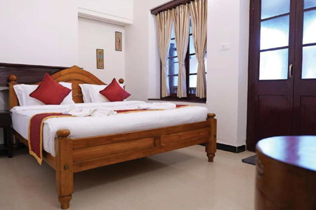Lakefront Home Hotel, Ooty, India