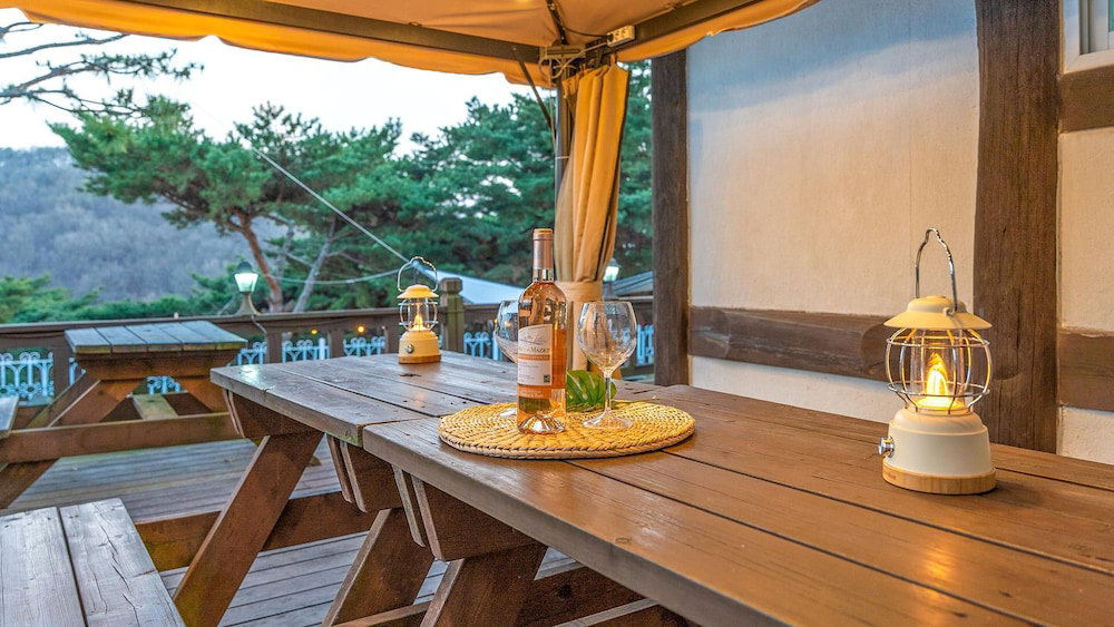 Seokmodo Supsokbadapunggyeong Pension, South Korea