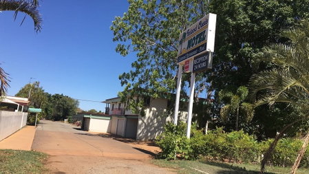 Inland Oasis Motel, Soldiers Hill, Australia