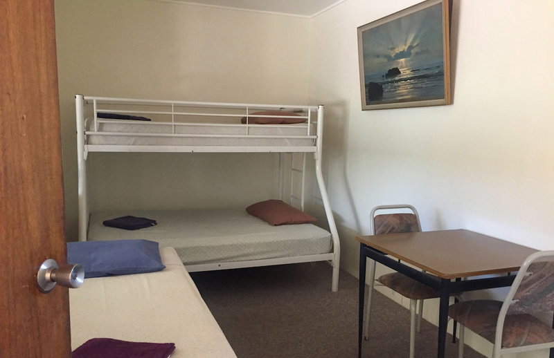 Inland Oasis Motel, Soldiers Hill, Australia