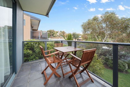 Acacia 2 - Modern 3BR Townhouse l Bath l WiFi l BBQ l Foxtel, Jindabyne, Australia