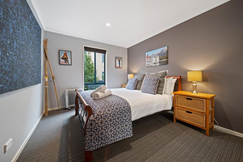 Acacia 2 - Modern 3BR Townhouse l Bath l WiFi l BBQ l Foxtel, Jindabyne, Australia
