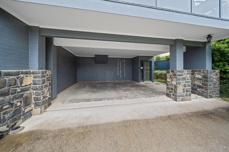 Acacia 2 - Modern 3BR Townhouse l Bath l WiFi l BBQ l Foxtel, Jindabyne, Australia