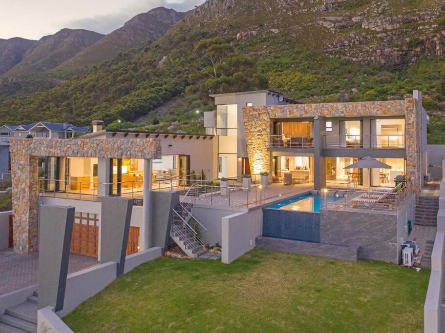 Waterstone Villa, South Africa