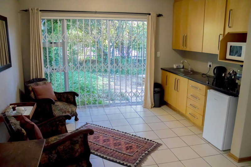 Fisant, Bokmakierie and Hoephoep Guest House, Bethlehem, South Africa