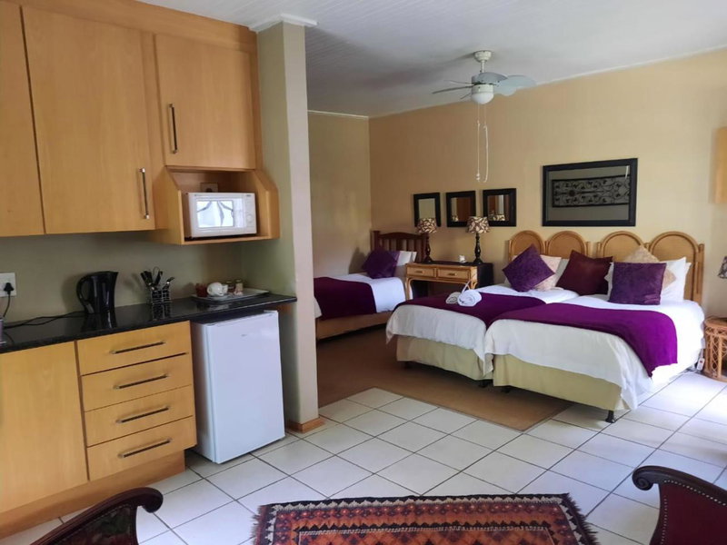 Fisant, Bokmakierie and Hoephoep Guest House, Bethlehem, South Africa