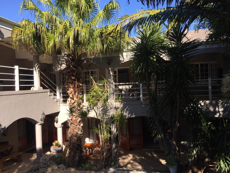 Knysna N2 Lodge, Knysna, South Africa