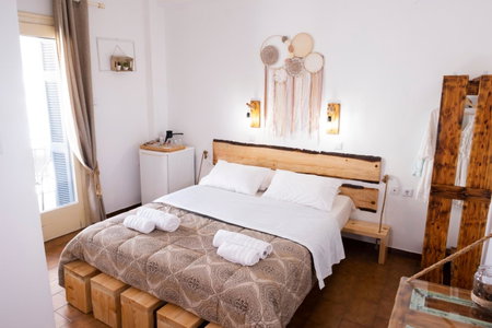 Onar Syros - Rustic Rooms, Ermoupoli, Greece