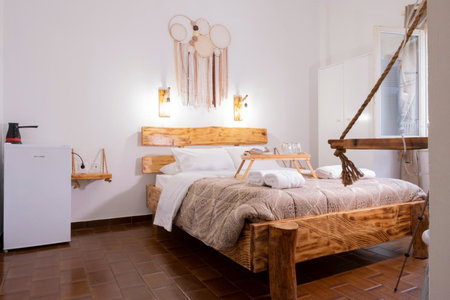 Onar Syros - Rustic Rooms, Ermoupoli, Greece