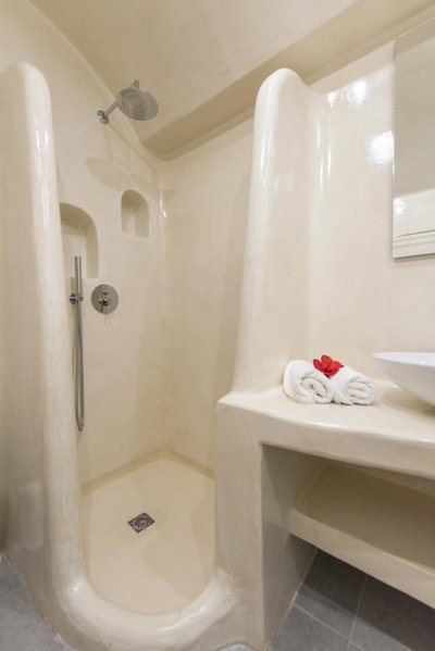 Secret Earth Villas - Santorini, Kamari, Greece