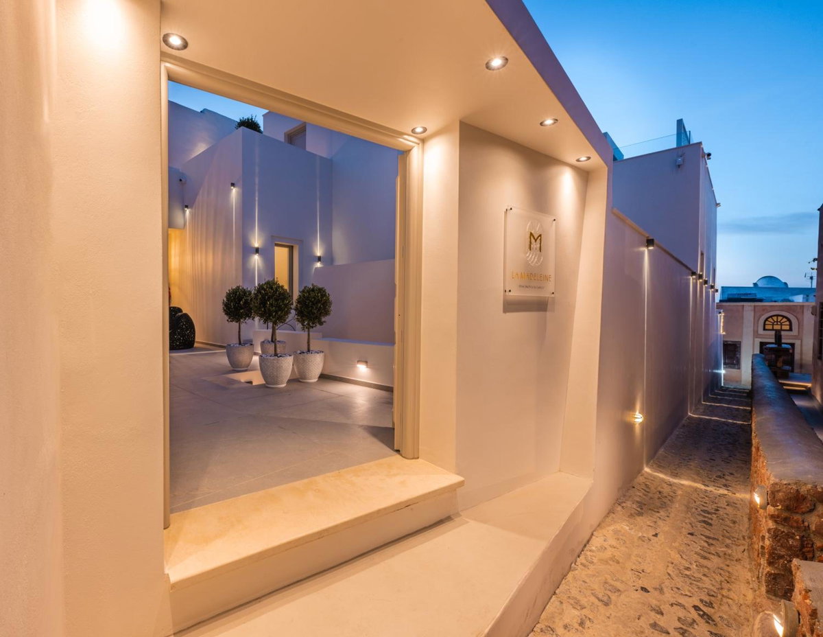 La Madeleine Oia, Greece