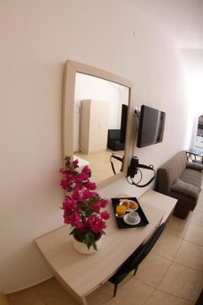 Kassiani Studios, Keramotí, Greece