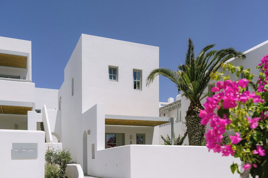 Mr & Mrs White Paros Suites & More, Paros, Greece