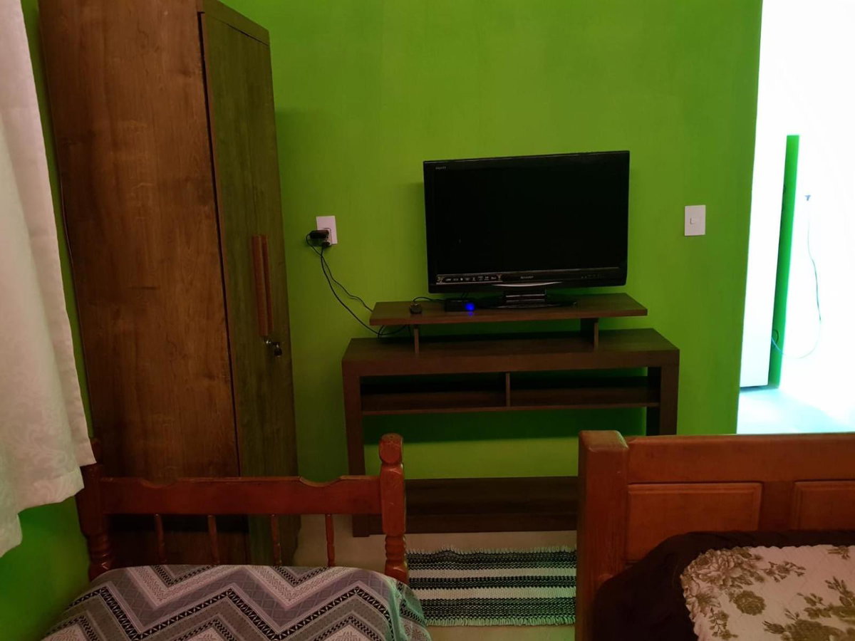 Chale 8A, Brazil