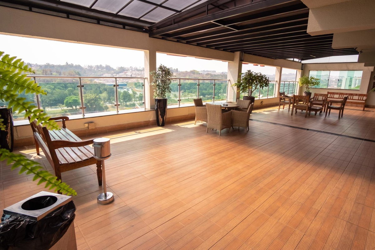 Padom Business Hotel, Brazil