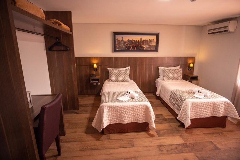 Padom Business Hotel, Bragança Paulista, Brazil