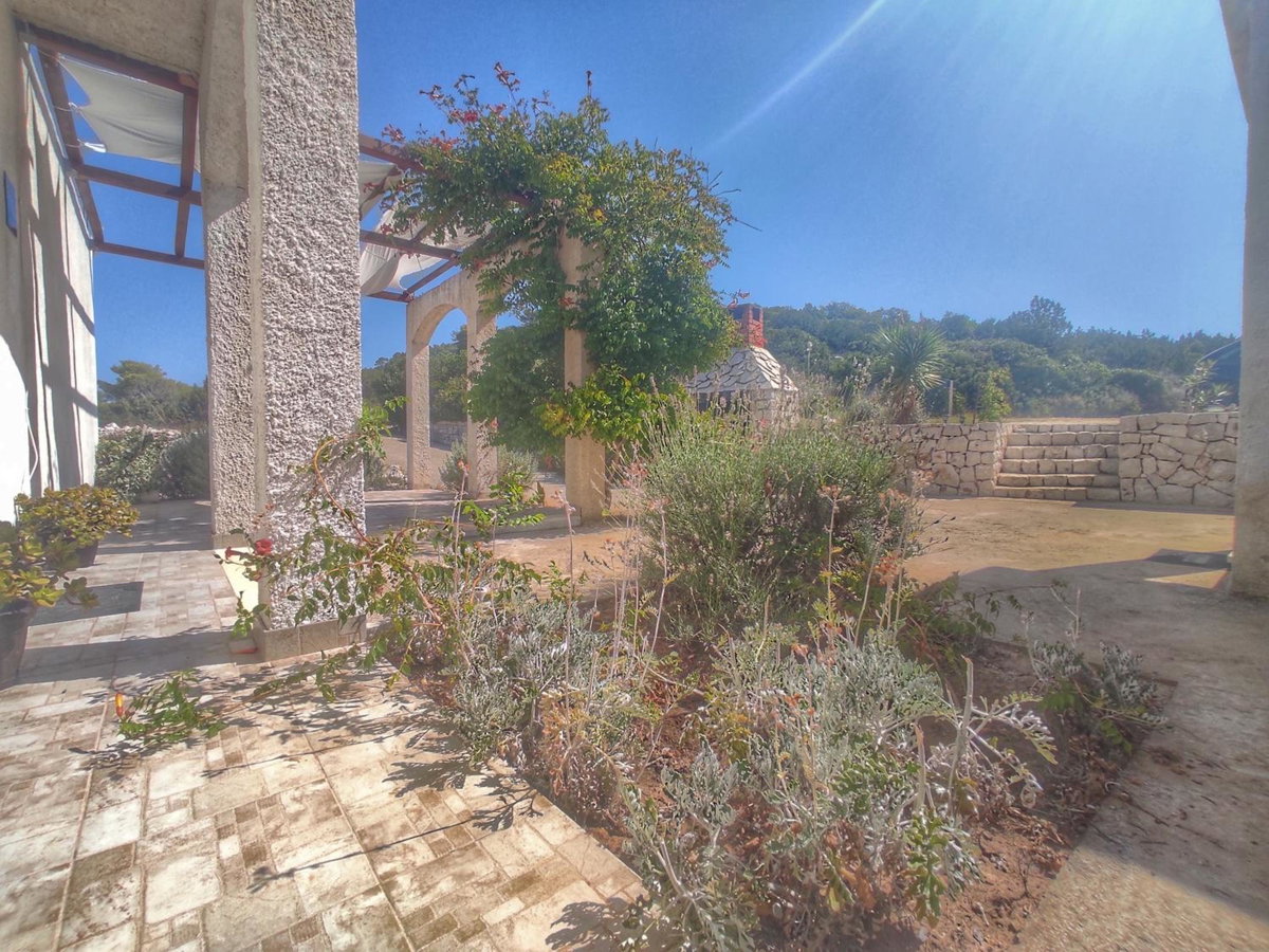 Hotel · Apartments Franić, Saplunara