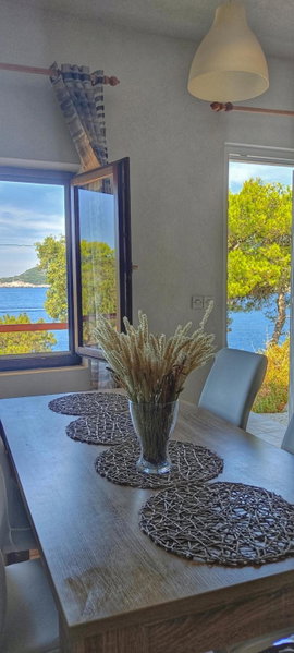 Apartments Franić, Saplunara, Croatia