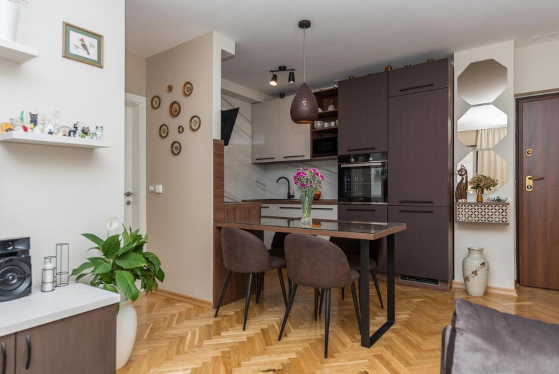 Chic apartment Zoja near beach with free parking, Makarska, Croatia