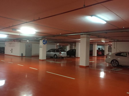 Nova Galerija West App Dora- parking in garage, Zagreb, Croatia