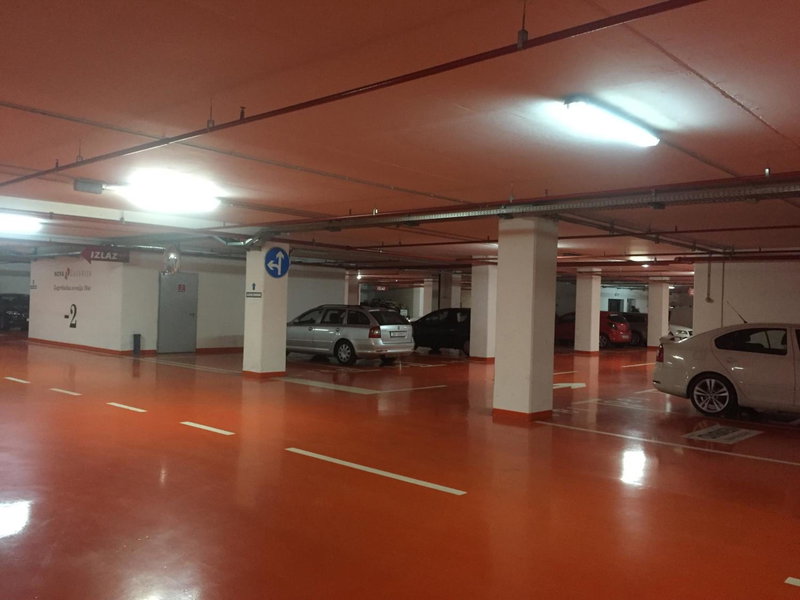Nova Galerija West App Dora- parking in garage, Zagreb, Croatia