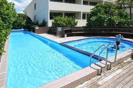 Oceanside Apartment, Mount Maunganui, New Zealand