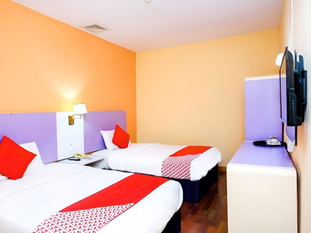 Super OYO 546 Grand City Hotel, Kuantan, Malaysia