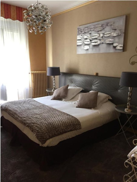 Logis Hôtel & Restaurant - Le Mouton Blanc, Cambrai, France