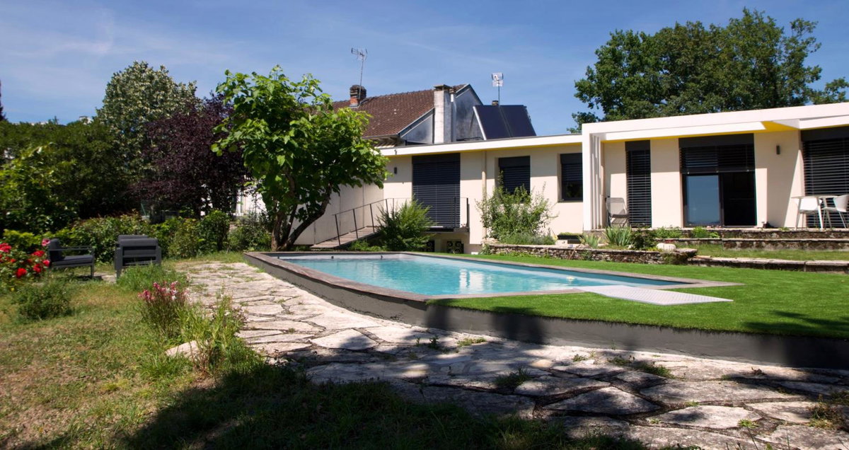 Hotel · Chambre BEAUSEJOUR, Brive-la-Gaillarde